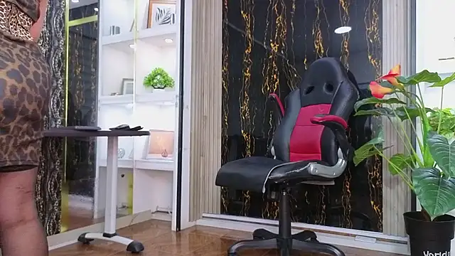 MissEscarleth live sex cam