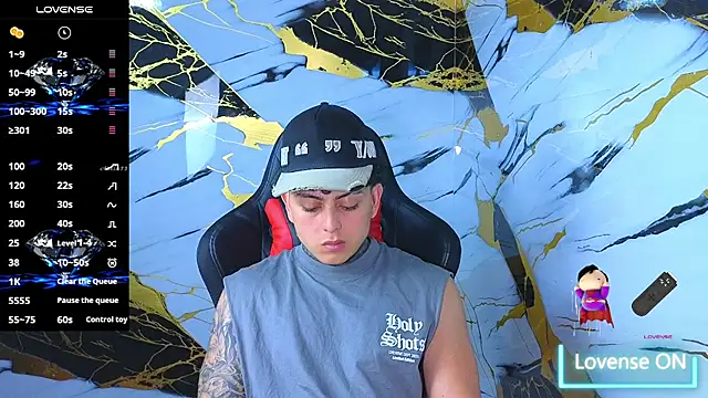 Kevin22_222 live sex cam