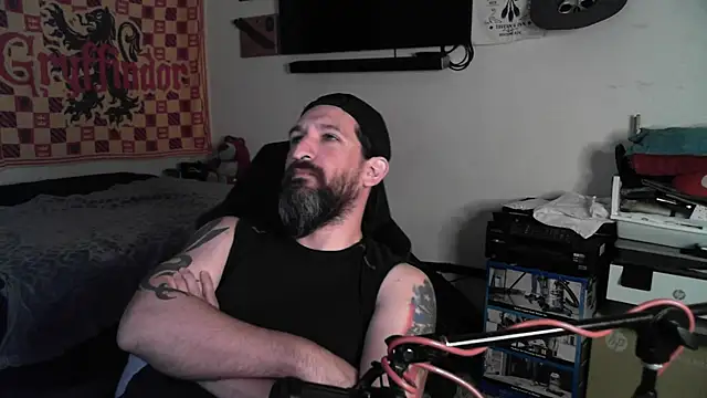 DevilPup75_'s cam snapshot