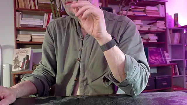 yvanbonar's cam snapshot