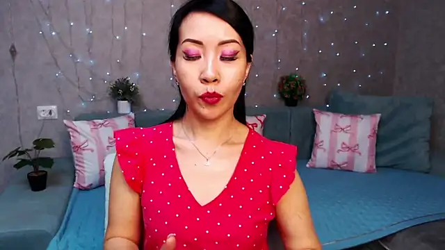 LiaPak's cam snapshot