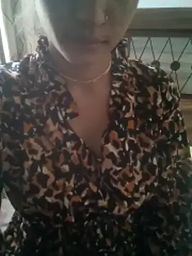 khushi_rawat's cam snapshot