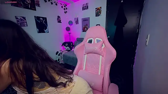 cami_mila9's cam snapshot