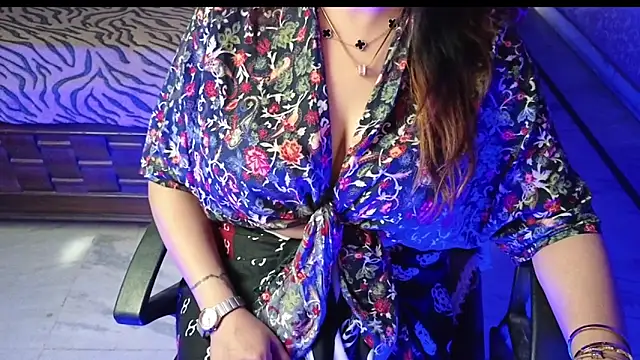 ShylaGill's cam snapshot