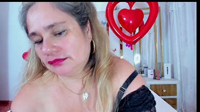 AnyelaGitanaMature's cam snapshot