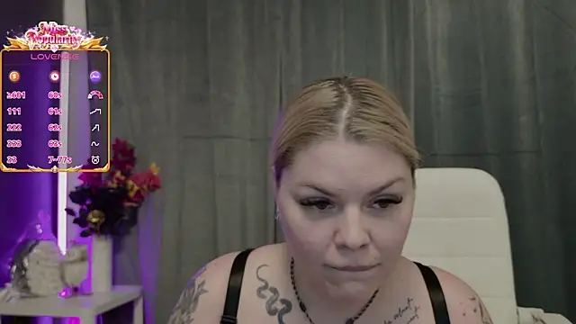 Issa_Jo's cam snapshot