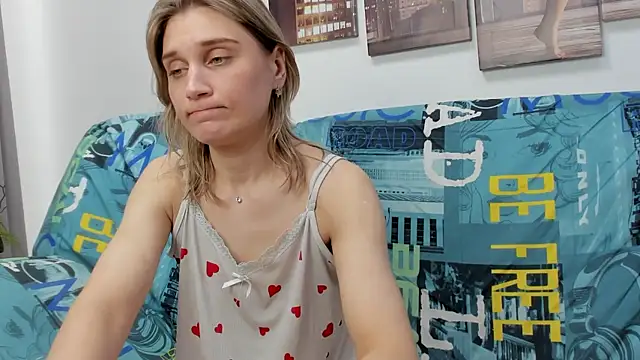 Tenderly_Sophie's cam snapshot