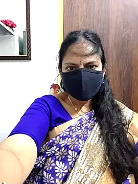 Queen-Neha's cam snapshot