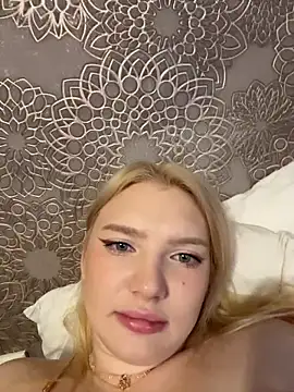 AmmyHot live sex cam