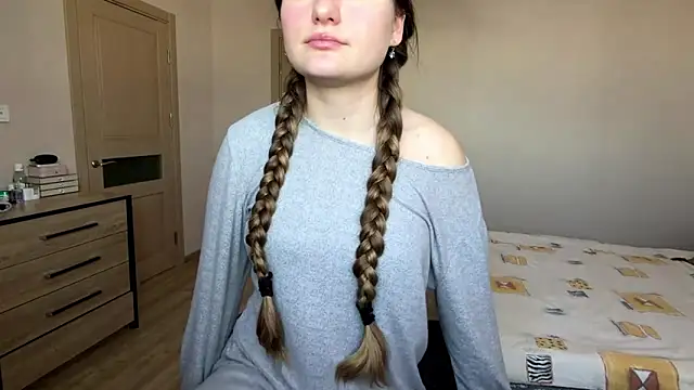 Milayouknow's cam snapshot