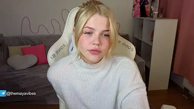 Maya_Rave live sex cam