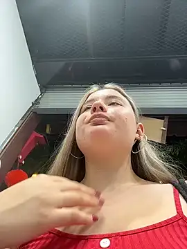 VineraSweet live sex cam