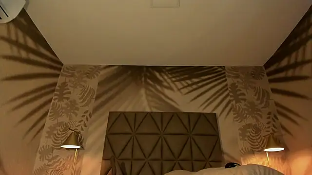 AnneDixie's cam snapshot