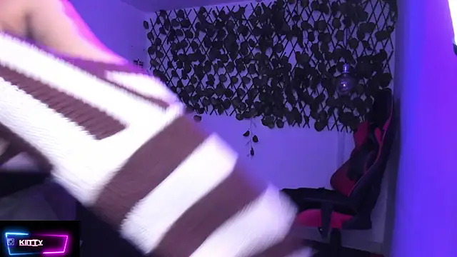 Kitty_Gang live sex cam