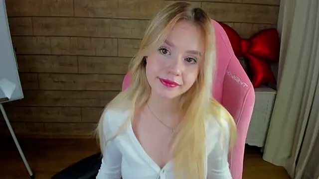 MilanaBalmain live sex cam