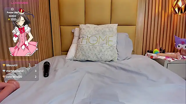 LOLAMAXI live sex cam