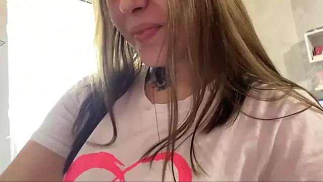 TraciBallena's cam snapshot