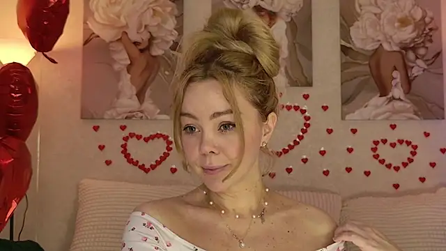 caty_kiss's cam snapshot