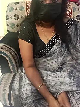 Tinarosy13's cam snapshot