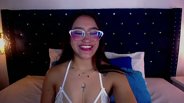 miss_aris's cam snapshot