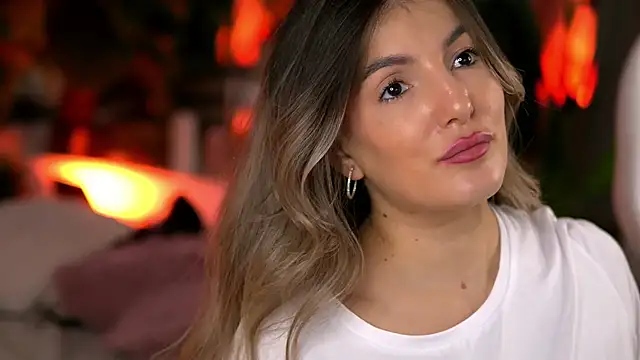 KellyMathews live sex cam