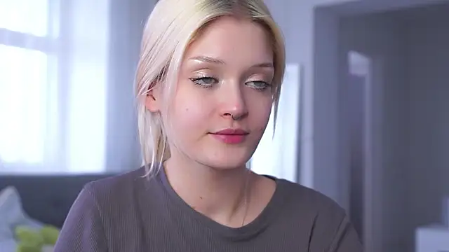 TaraBomstad's cam snapshot