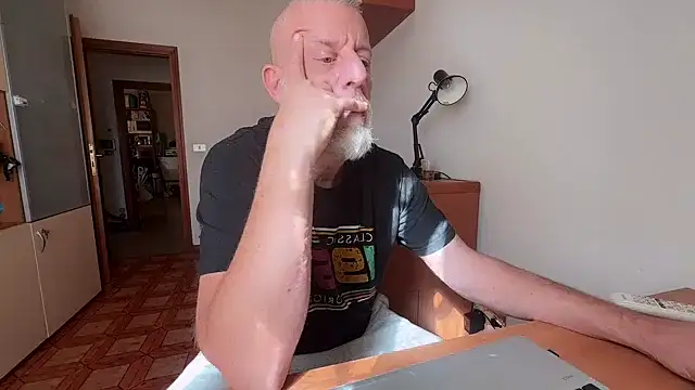 PierRiminiX's cam snapshot