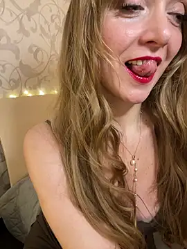 Lady_Taty's cam snapshot