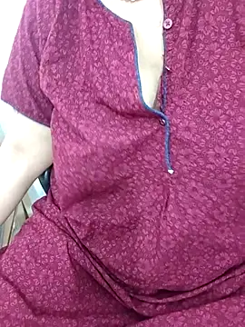 Tamil_aishu09's cam snapshot