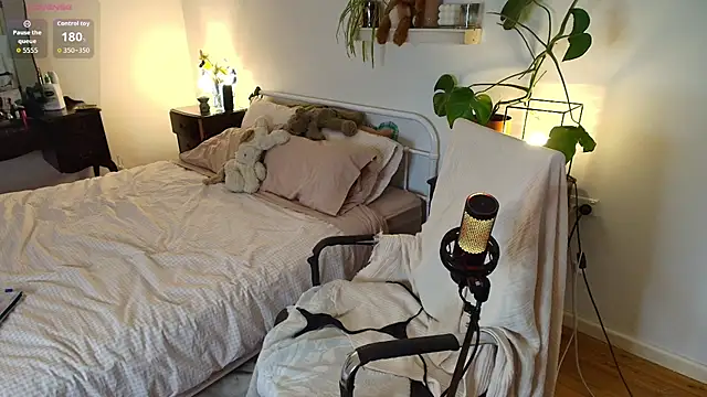 Lenas_Room live sex cam