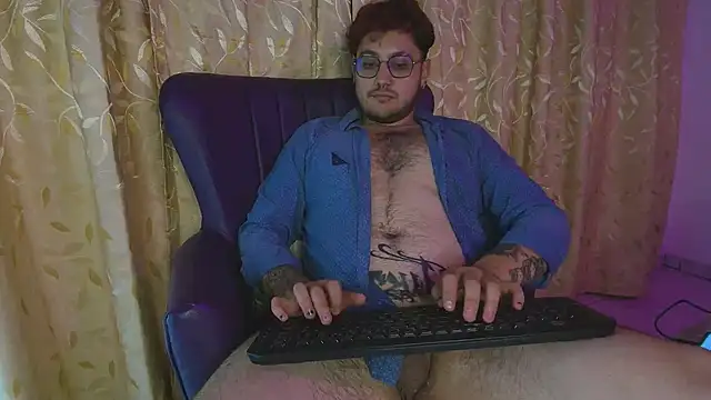 TylerLust_nom's cam snapshot