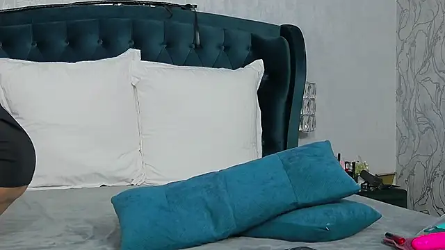 NataliaCristal live sex cam