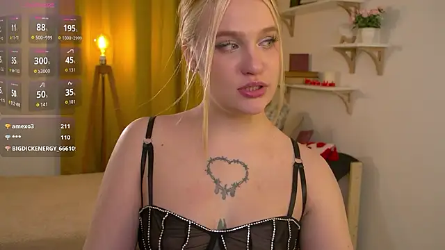 CarrolineLovers live sex cam