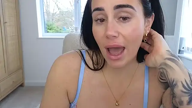 LibbyLoveHeartx live sex cam