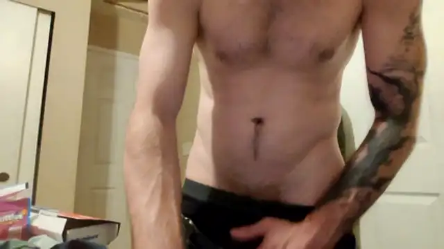 Huntzg23 live sex cam