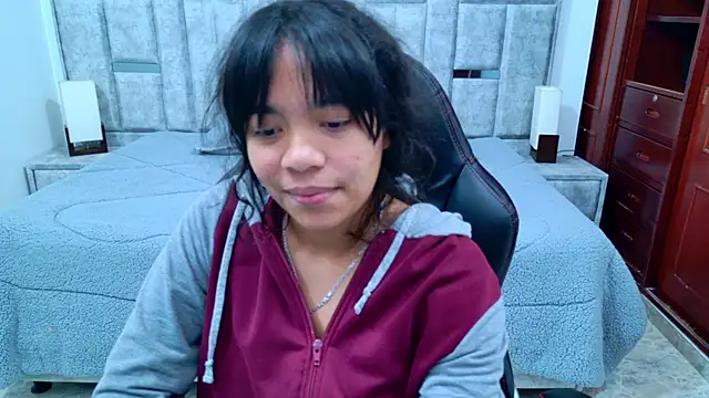 laureentt_'s cam snapshot