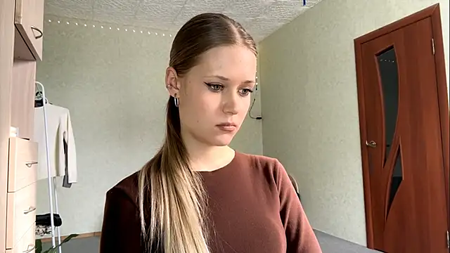 ZaidaSchwarten live sex cam