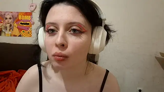 MindyMinty's cam snapshot