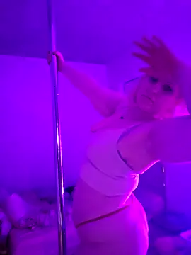 VirginDaisy's cam snapshot