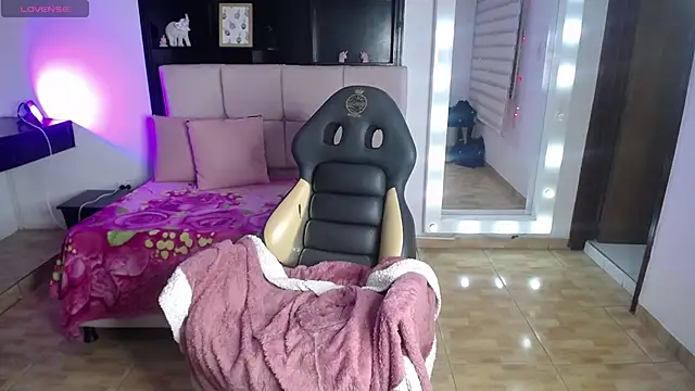 Katia_pretty_x's cam snapshot