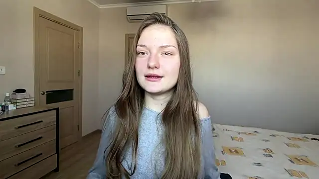 Milayouknow's cam snapshot