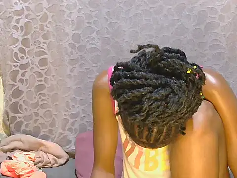 slim_girl02's cam snapshot