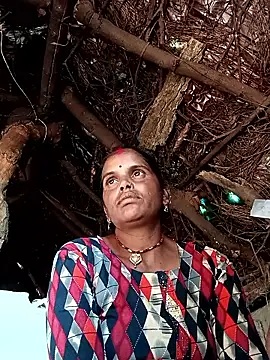 Manvi_hote's cam snapshot