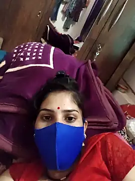 Maahi-Queen live sex cam