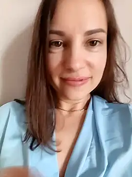 She-Moon's cam snapshot