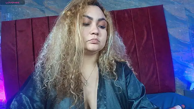 Amaraa_Silk's cam snapshot