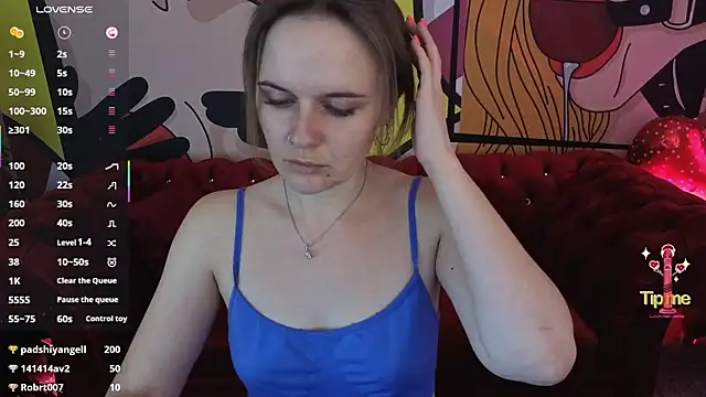 MaribelRiverr_'s cam snapshot