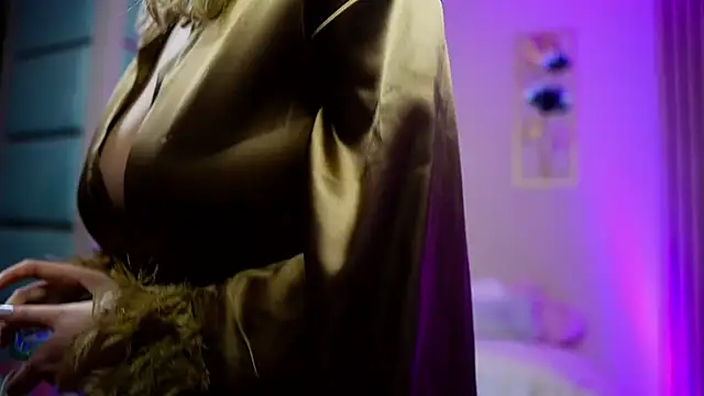 SabrinaJade live sex cam