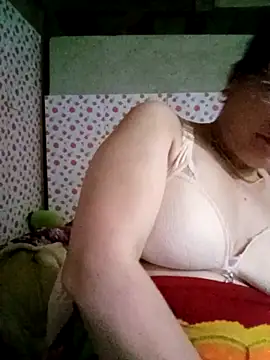 small-house123's cam snapshot