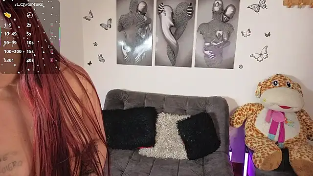 Christine_20's cam snapshot